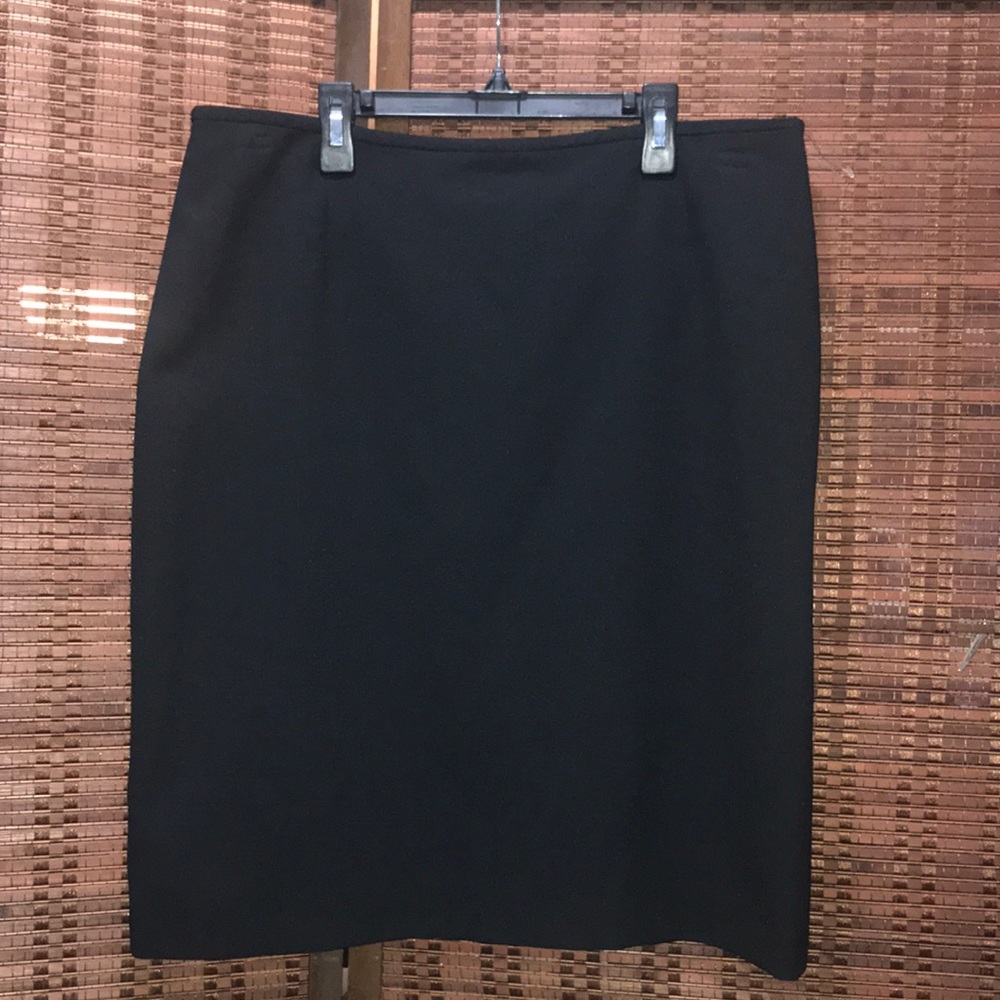 NWOT Tahari Arthur S. Levine Black Pencil Skirt / 14